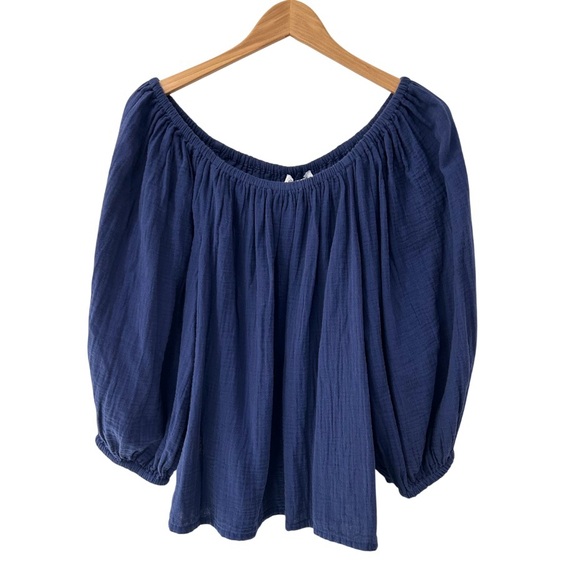 Tommy Bahama Tops - Tommy Bahama Women’s Coral Isle Top L navy gauzy cotton on or off shoulder NWT